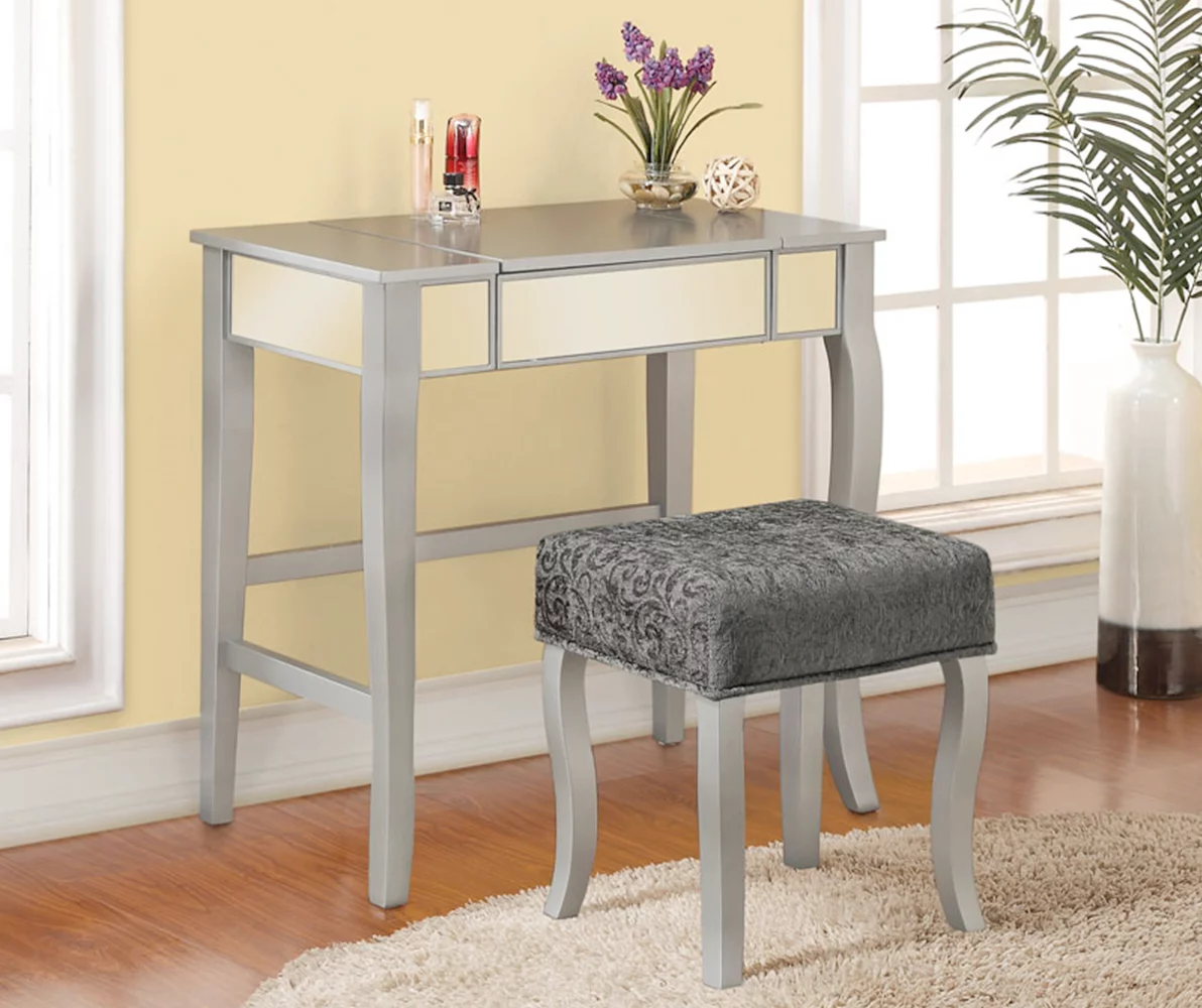 Betty Silver Mirror Vanity Set With Stool - Image 4