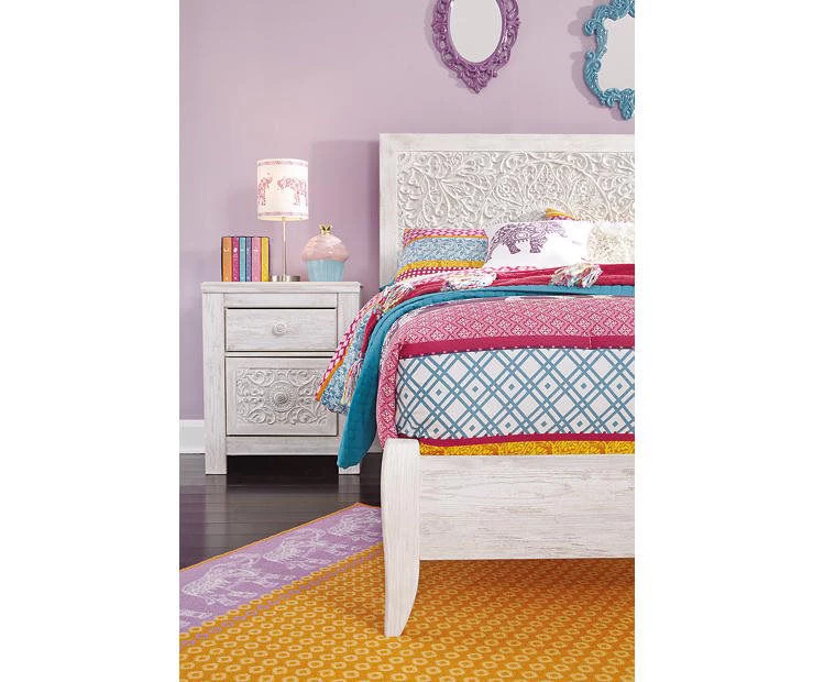 Paxberry Whitewash Carved Medallion Full Headboard - Image 5