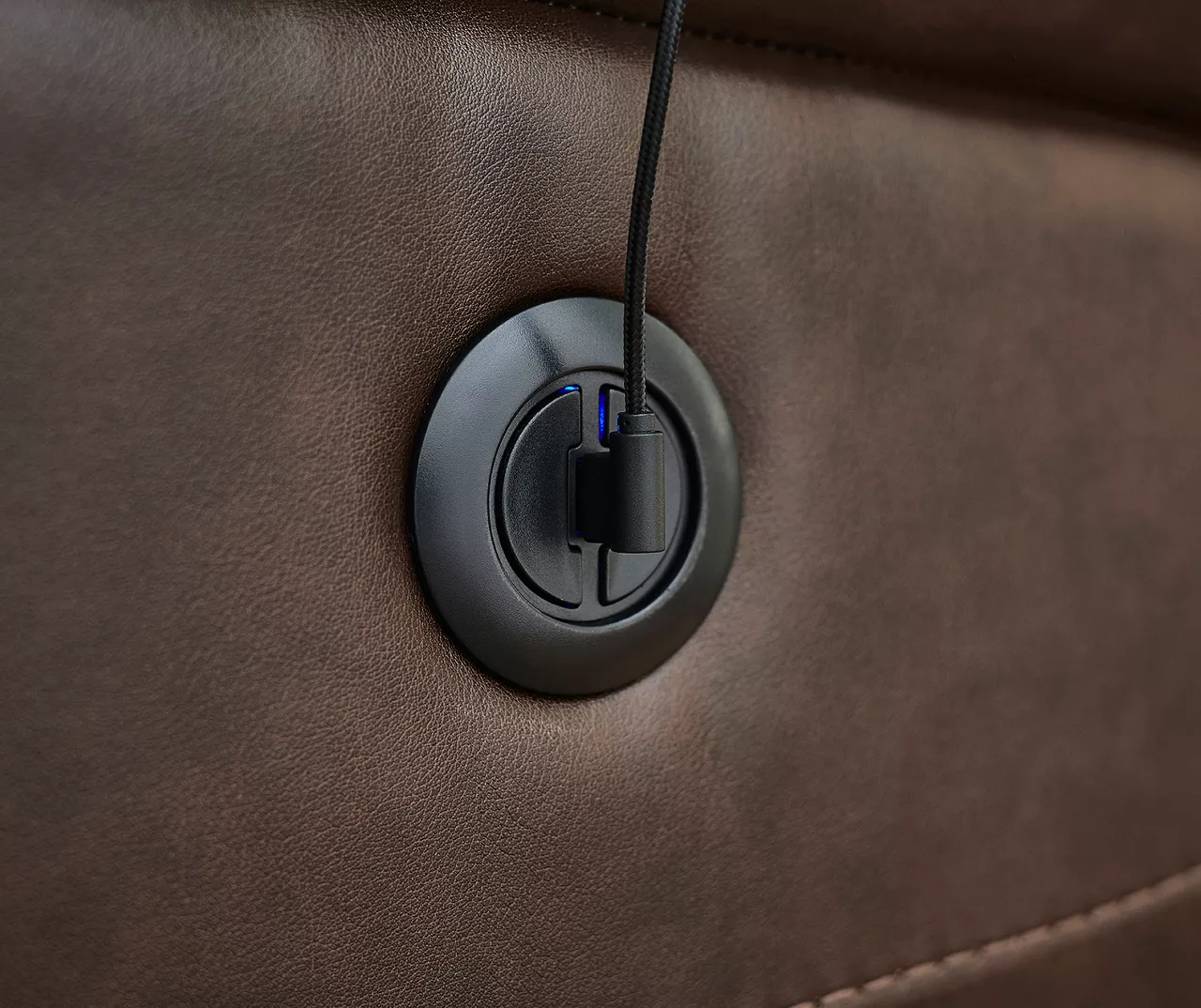 Wellsley Leather Power Recliner - Image 4