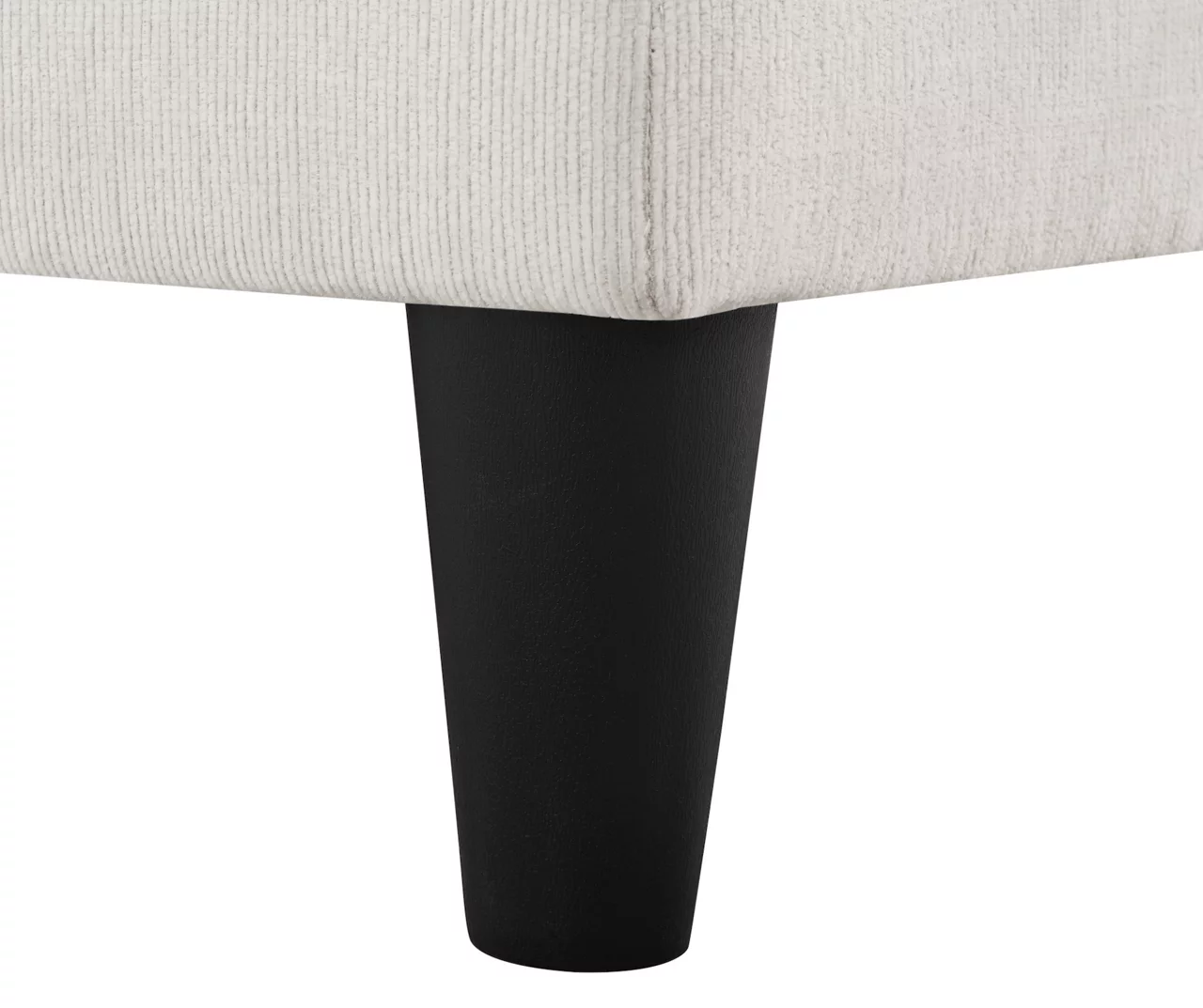 Broyhill Fresno Cream Sectional - Image 4